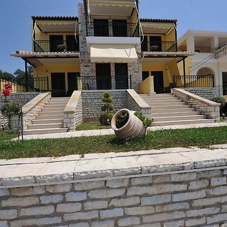Koronisia Apartments 객실 사진